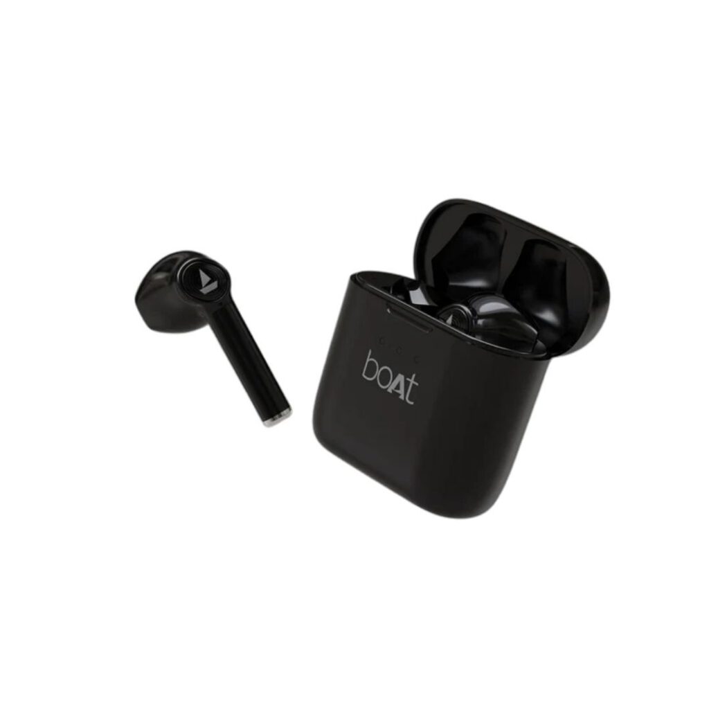boat airdopes tws earbuds side view